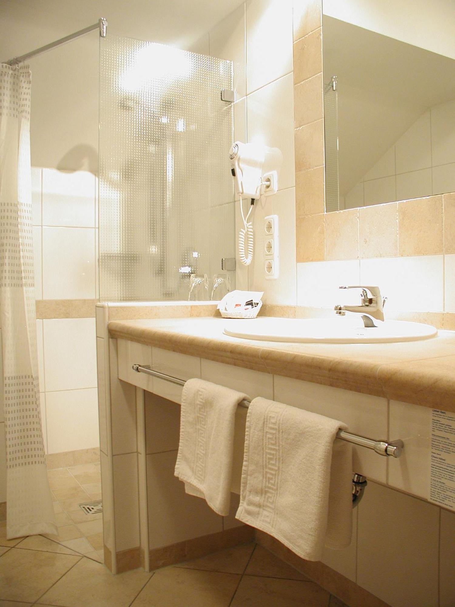 Hotel-Restaurant Gasthaus Bonimeier Niedergottsau Екстериор снимка