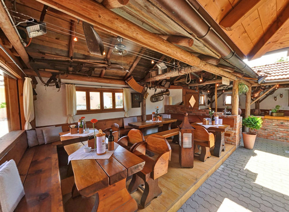 Hotel-Restaurant Gasthaus Bonimeier Niedergottsau Екстериор снимка